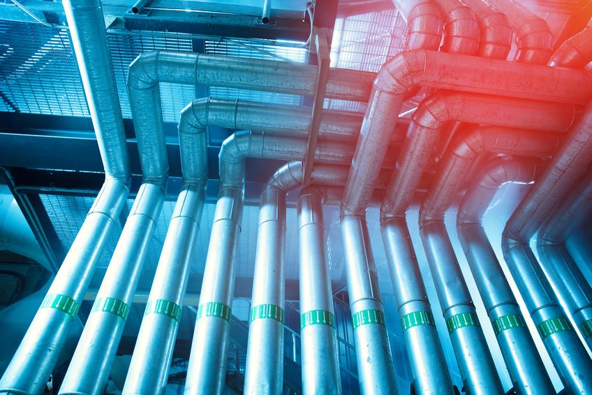 Anchored Pipes in an industrial setting.